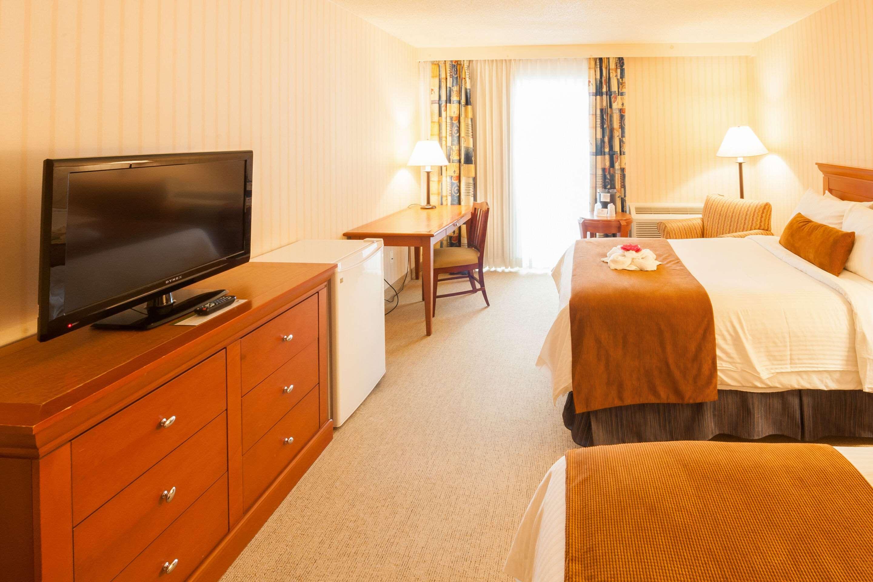 Pinestone Resort, Conference Centre, Spa & Golf Course Haliburton Buitenkant foto