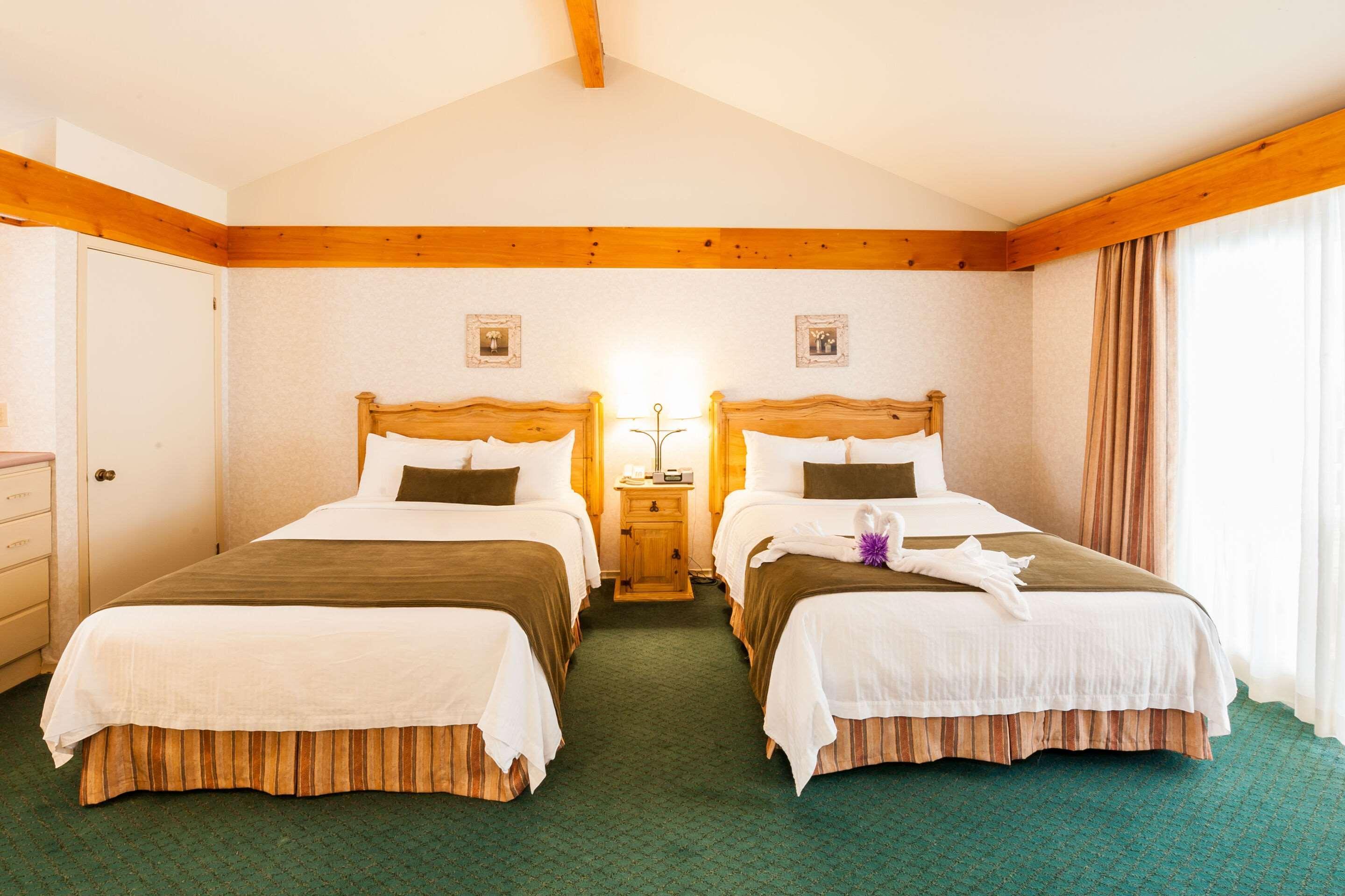Pinestone Resort, Conference Centre, Spa & Golf Course Haliburton Buitenkant foto