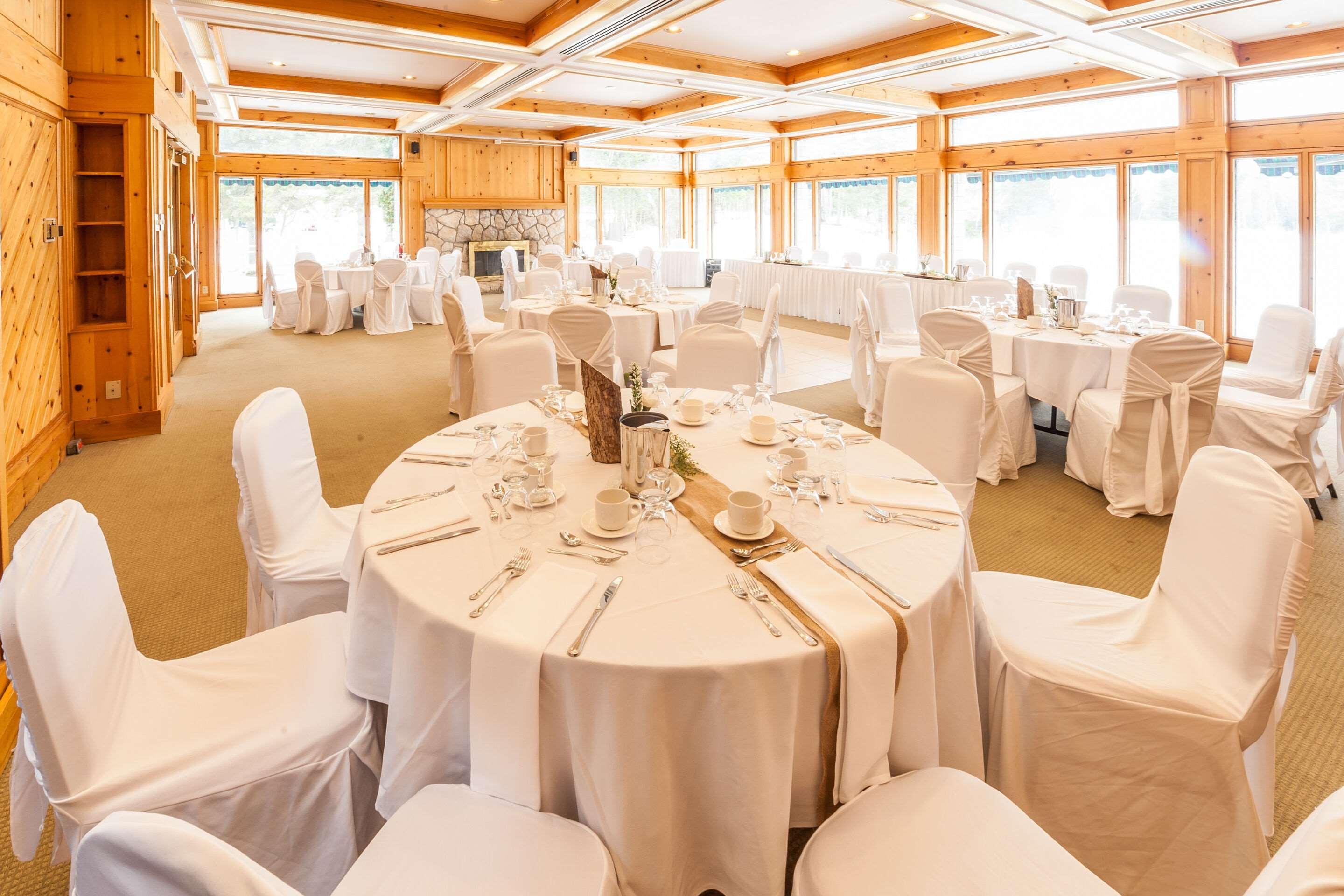 Pinestone Resort, Conference Centre, Spa & Golf Course Haliburton Buitenkant foto