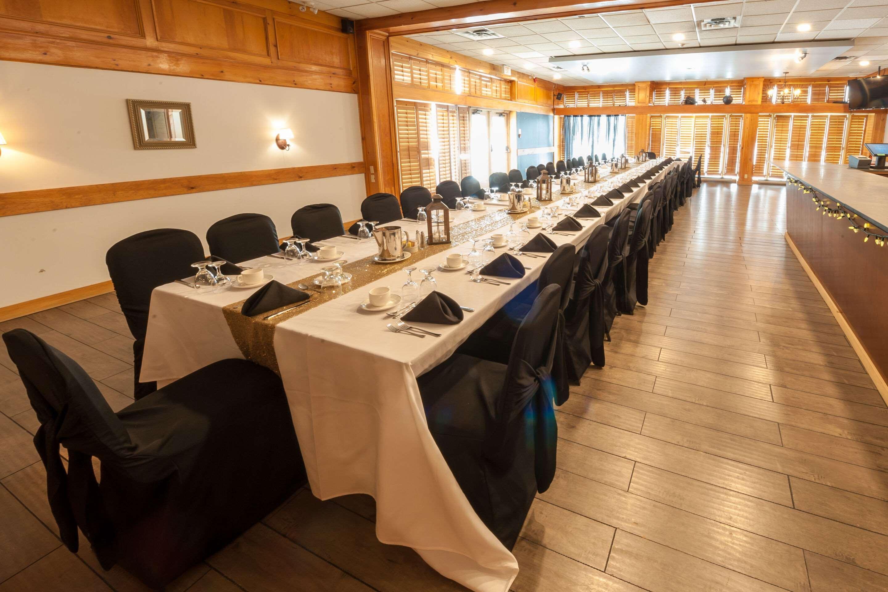 Pinestone Resort, Conference Centre, Spa & Golf Course Haliburton Buitenkant foto