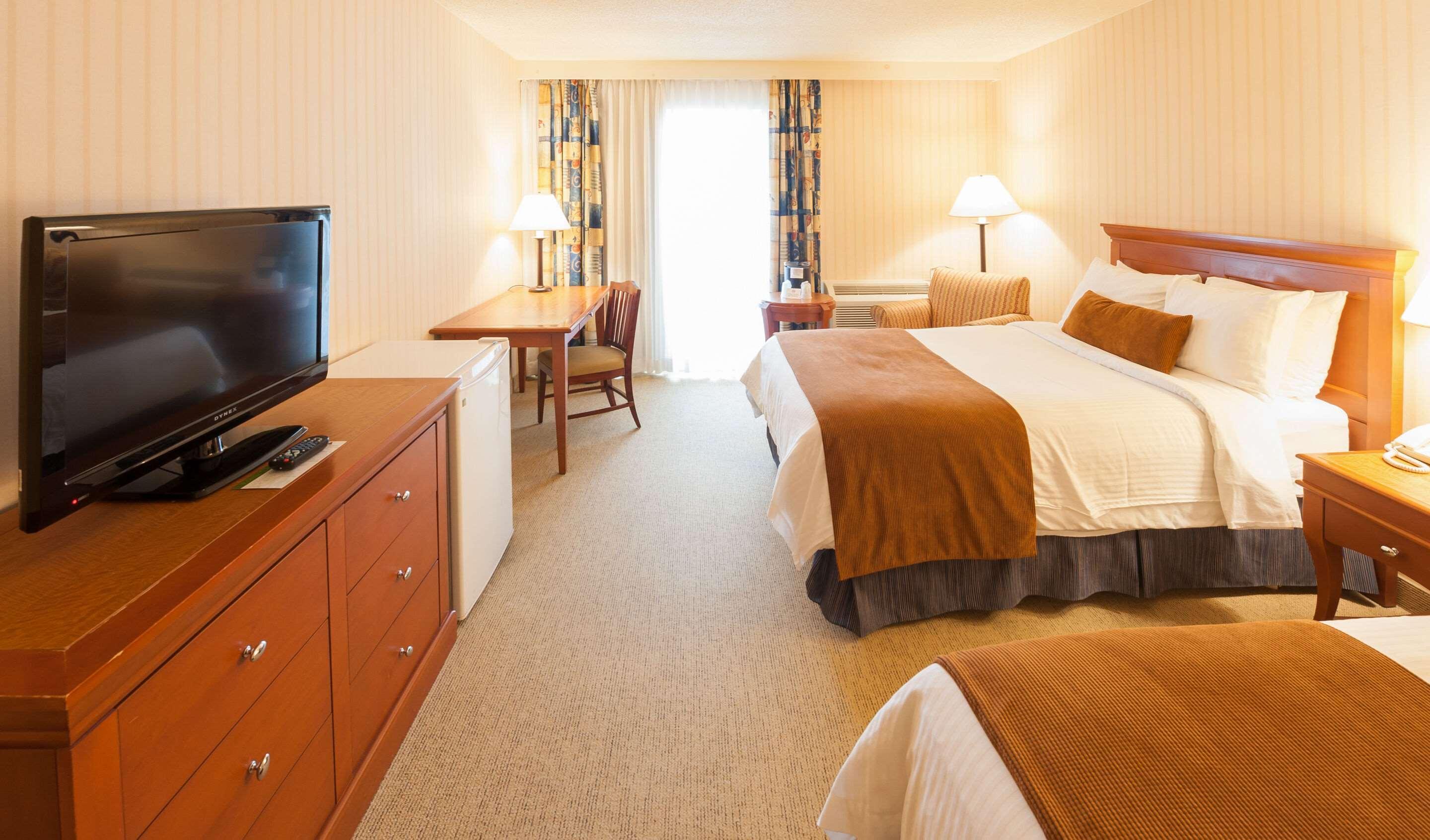 Pinestone Resort, Conference Centre, Spa & Golf Course Haliburton Buitenkant foto
