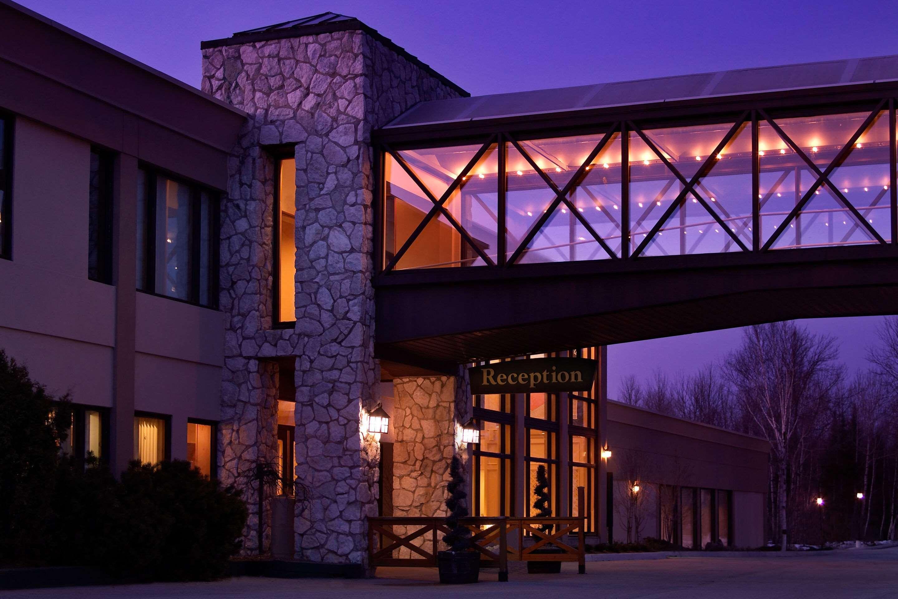Pinestone Resort, Conference Centre, Spa & Golf Course Haliburton Buitenkant foto