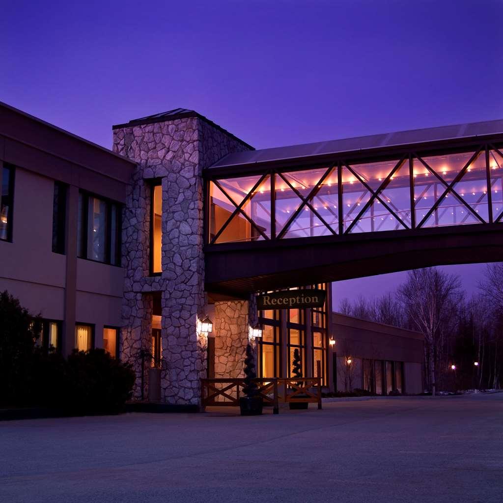 Pinestone Resort, Conference Centre, Spa & Golf Course Haliburton Buitenkant foto